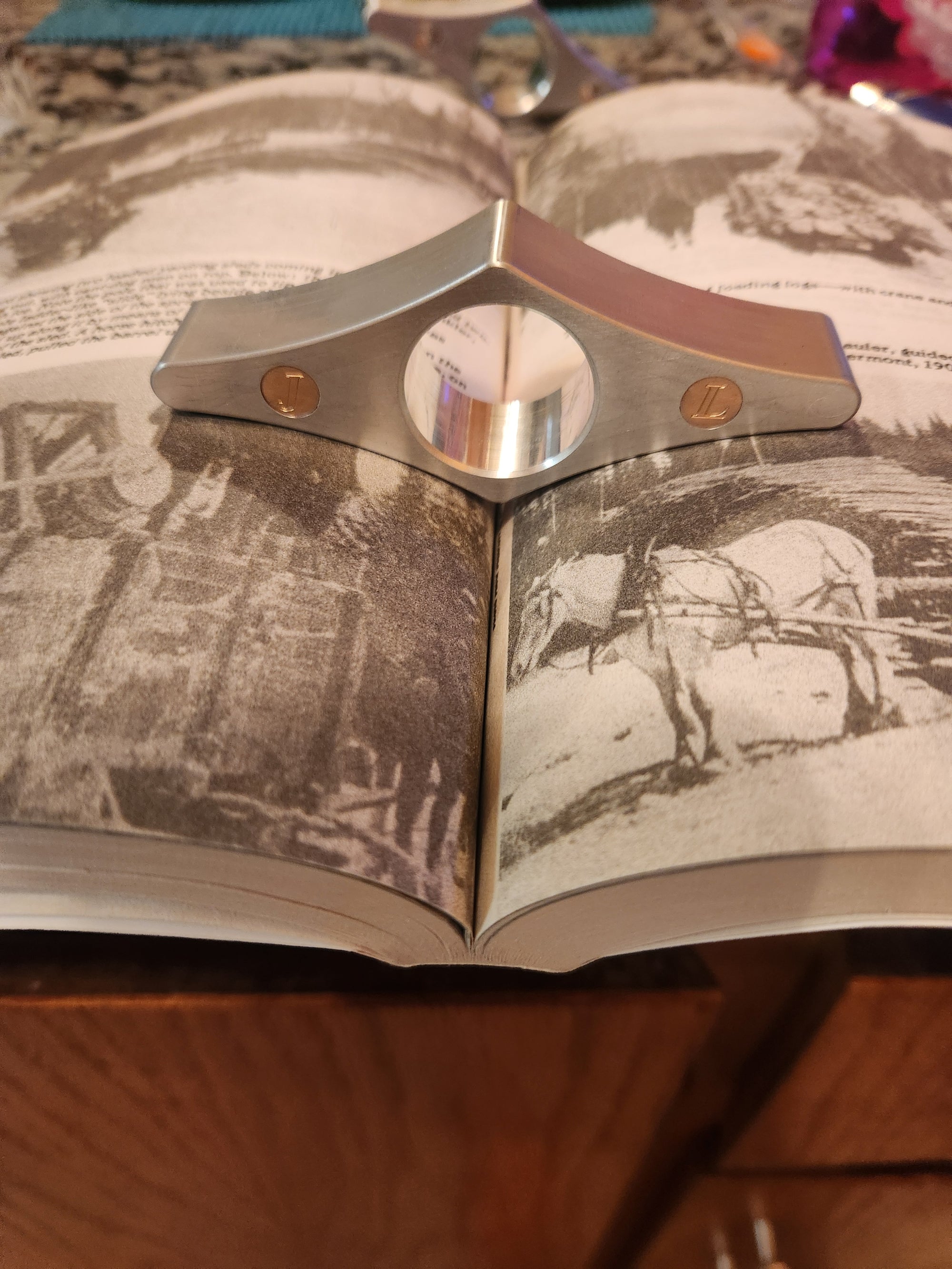 CNC machined page holder